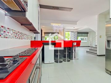 Casa en Venta en Urbanización Palermo en Machala