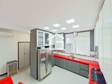 Casa en Venta en Urbanización Palermo en Machala