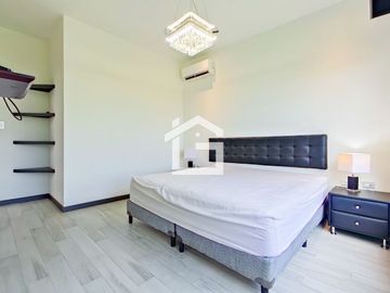 Casa en Venta en Urbanización Palermo en Machala