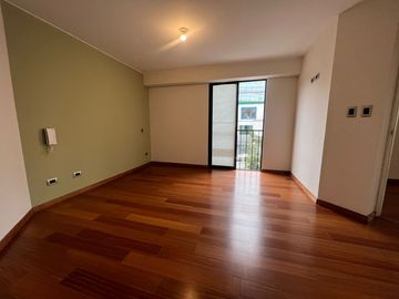 Departamento en venta, segundo piso, para estrenar en calle Chiclayo, Miraflores