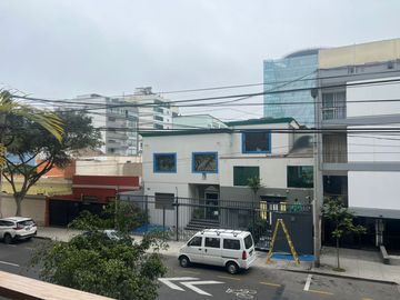 Departamento en venta, segundo piso, para estrenar en calle Chiclayo, Miraflores
