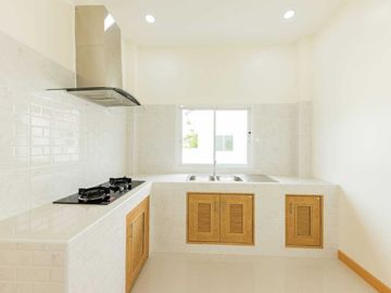 New 3 Bedroom House in Saraphi for Sale