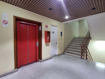 Se vende Oficina ideal para Especialidades Profesionales