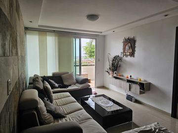 Venta de departamento con Vista Panorámica desde un cerro de 80 metros junto al Colegio San José frente a la urbanización Álamos Norte en Guayaquilegi