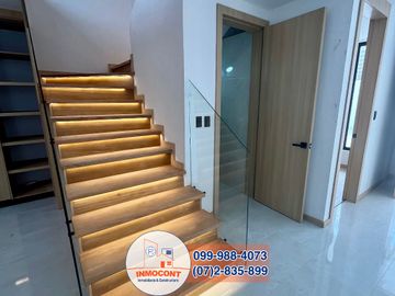 Modernas casas de venta, Sector Ricaurte C1258