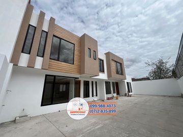 Modernas casas de venta, Sector Ricaurte C1258
