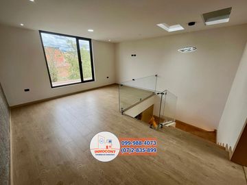 Modernas casas de venta, Sector Ricaurte C1258