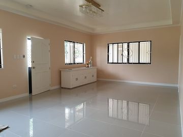 300 sqm 3 bedroom Bungalow House for SALE in Metrogate Subdivision Angeles City near Marquee mall, Landers, and NLEX