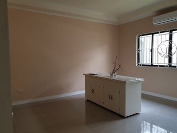 300 sqm 3 bedroom Bungalow House for SALE in Metrogate Subdivision Angeles City near Marquee mall, Landers, and NLEX