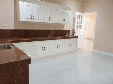 300 sqm 3 bedroom Bungalow House for SALE in Metrogate Subdivision Angeles City near Marquee mall, Landers, and NLEX