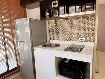 Condo for sale in the heart of Central Pattaya, Soi Bongkot, The Urban Attitude.