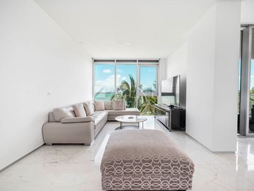 Departamento amueblado en venta, Torres Doradas, Cancún Quintana Roo.
