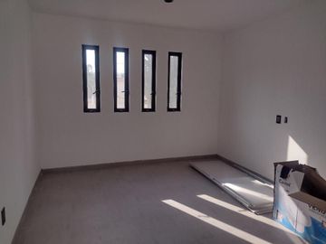 CASA EN VENTA, LA FLORIDA, SAN LUIS POTOSI, NUEVA, JARDIN, SEGURIDAD