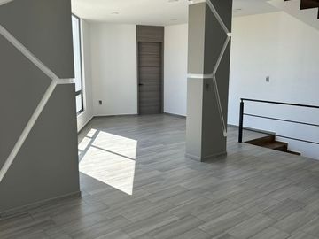 LINDA CASA EN VENTA EN  San Salvador Tizatlalli