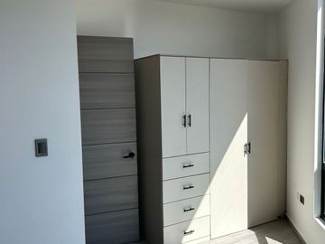 LINDA CASA EN VENTA EN  San Salvador Tizatlalli