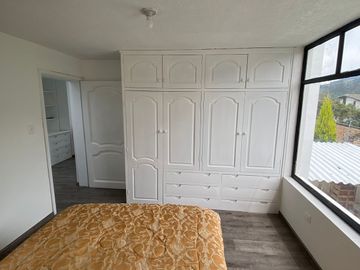 Ibarra - Hermosa casa en venta en Los Ceibos
