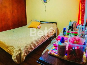 Casa en Venta - Ricaurte en avenida principal