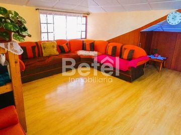 Casa en Venta - Ricaurte en avenida principal