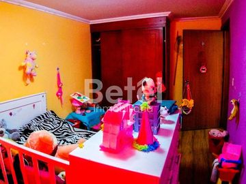 Casa en Venta - Ricaurte en avenida principal
