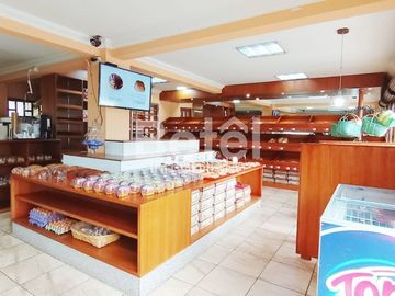 Casa en Venta - Ricaurte en avenida principal