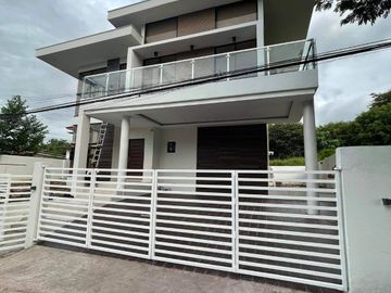for SALE: newly built house Xavier Estates