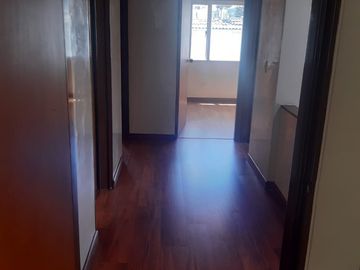 SE VENDE EXCELENTE CASA CERCA ESCUELA MILITAR JOSE MARIA CORDOBA