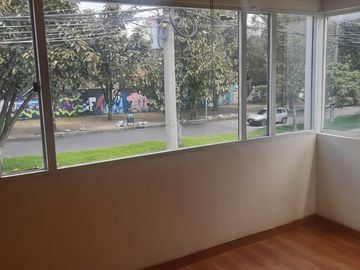 SE VENDE EXCELENTE CASA CERCA ESCUELA MILITAR JOSE MARIA CORDOBA
