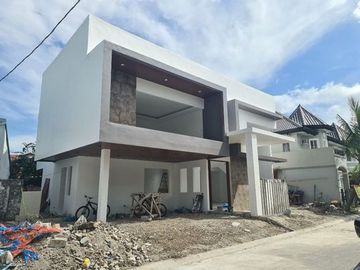 4BR Brand New House & Lot for Sale in BF Homes Parañaque
