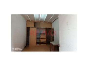 SE VENDE CASA EN ALTOS CERCA A REBAGLIATTI EN JESUS MARIA para remodelar