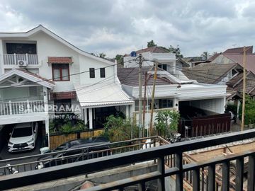 Dijual rumah siap huni di dalam komplek pesona khayangan depok