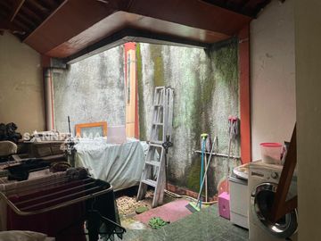 Dijual rumah siap huni di dalam komplek pesona khayangan depok