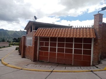 CASA EN VENTA 200M2 SAN JERONIMO