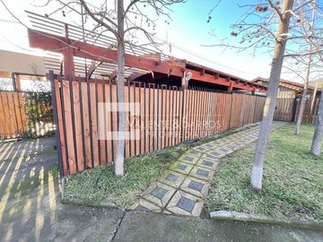 CASA EN VENTA *NO PAGA COMISION*