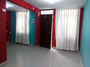 DE OCASIÓN EN VENTA CASA DE DOS PISOS!!