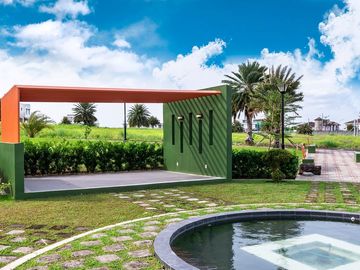 House for Sale at South Forbes Silang Cavite