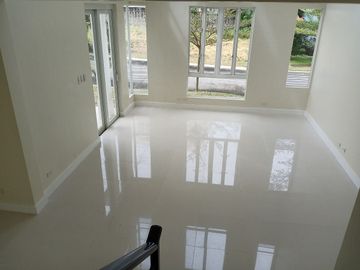 House for Sale at South Forbes Silang Cavite