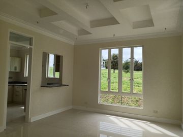 House for Sale at South Forbes Silang Cavite