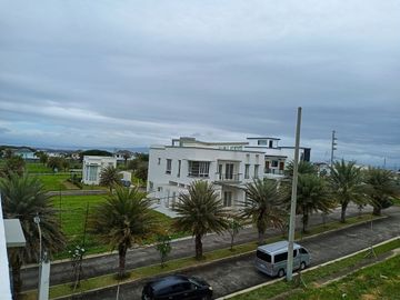 House for Sale at South Forbes Silang Cavite