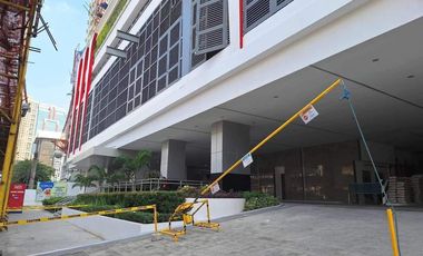 1 bedroom 22,000+ per mos only Affordable Rent to Own Condominium in Makati City near Ayala,MRT magallanes,NAIA