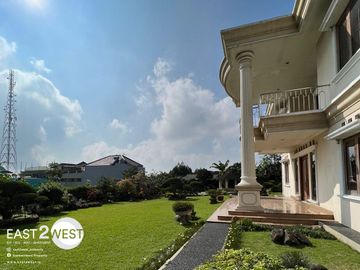 Dijual Rumah Villa di Puncak Gadog Bogor Jawa Barat Luas Nyaman Lokasi Bagus Strategis