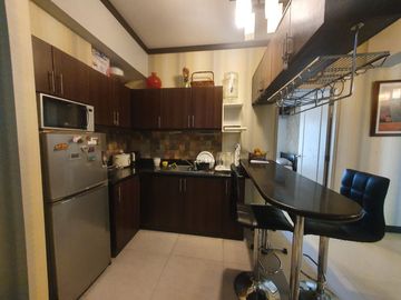 2-Bedroom Unit, Stamford Residences, Upper McKinley FOR SALE