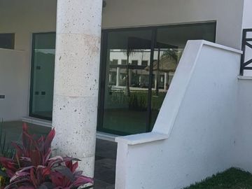 Casa  EN VENTA con alberca  TERRA VITA