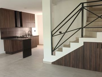 Casa  EN VENTA con alberca  TERRA VITA