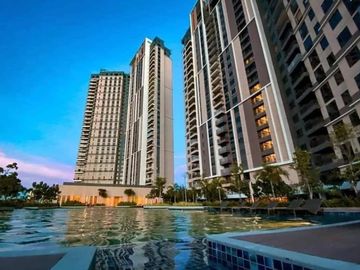 For Sale Studio Unit in Mandani Bay Suites Phase 1, Tower2