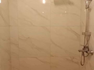 For Sale Studio Unit in Mandani Bay Suites Phase 1, Tower2