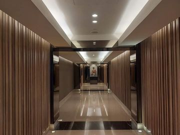 For Sale Studio Unit in Mandani Bay Suites Phase 1, Tower2