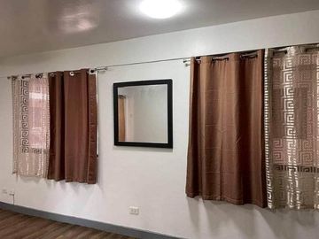 Royal Palm Residences 3-Bedroom w/ Parking Slot For Sale at Taguig City