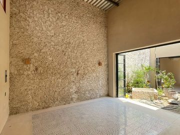 Casa en venta en Mérida Centro, a 3 cuadras Paseo de Montejo y Parque Santa Ana