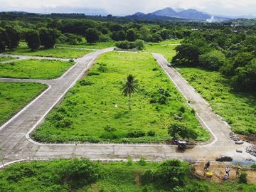 PREMIUM HOUSE&LOT IN ALAMINOS LAGUNA - PARCO ROYALE - GAVINA MODEL(COMPLETE FINISHED TURN OVER)