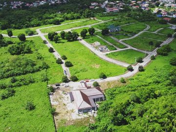 PREMIUM HOUSE&LOT IN ALAMINOS LAGUNA - PARCO ROYALE - GAVINA MODEL(COMPLETE FINISHED TURN OVER)